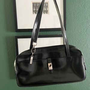 Vintage Y2K Guess black bowler baguette shoulder bag